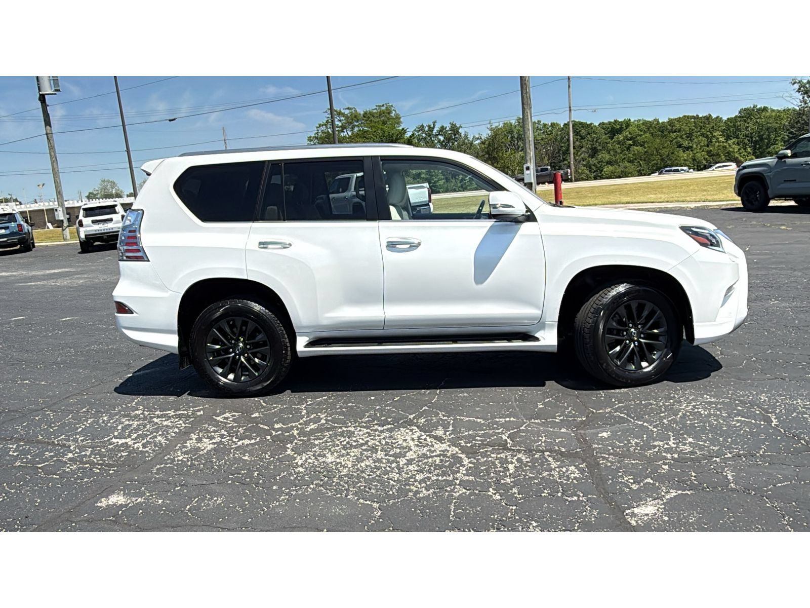 Used 2023 Lexus GX 460 Premium AWD/4WD image 9