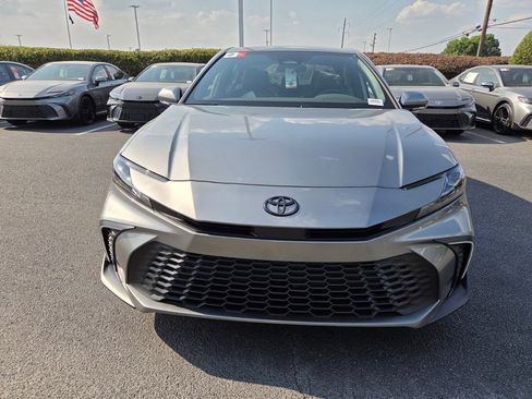 New 2026 Toyota Camry SE FWD image 2
