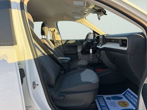 Used 2022 Ford Maverick XLT image 10