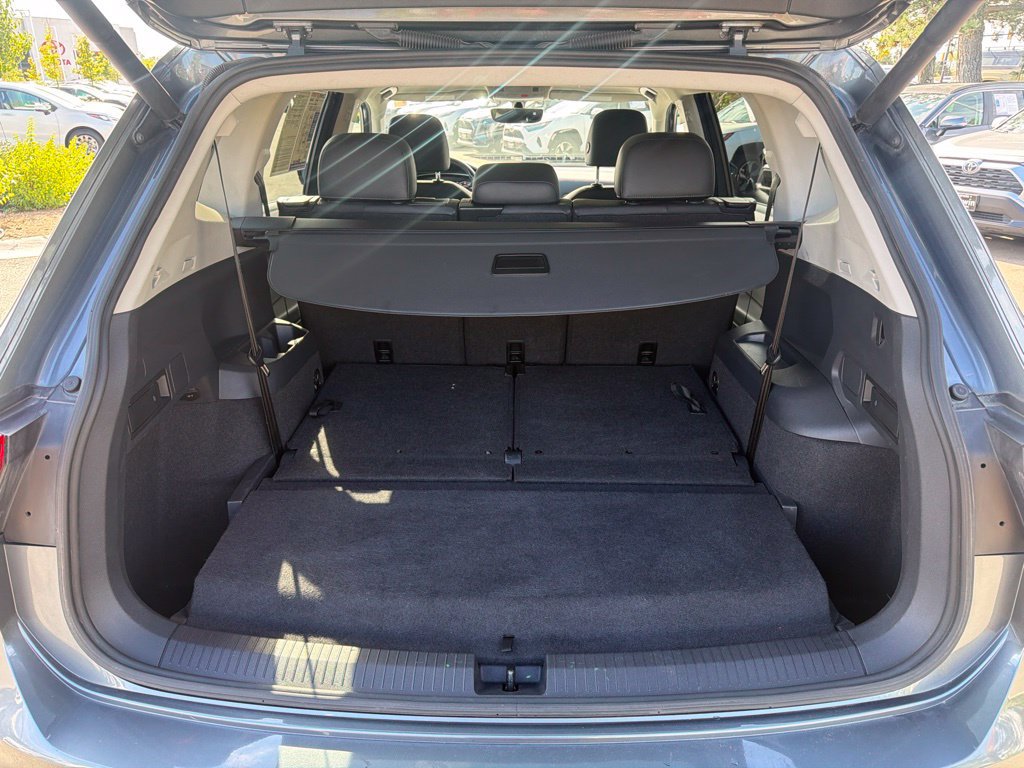 Used 2019 Volkswagen Tiguan SEL w/ 3rd Row Seat Package AWD/4WD image 18