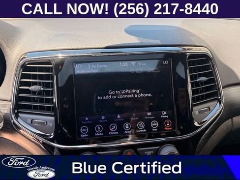 Used 2019 Jeep Grand Cherokee Altitude image 11