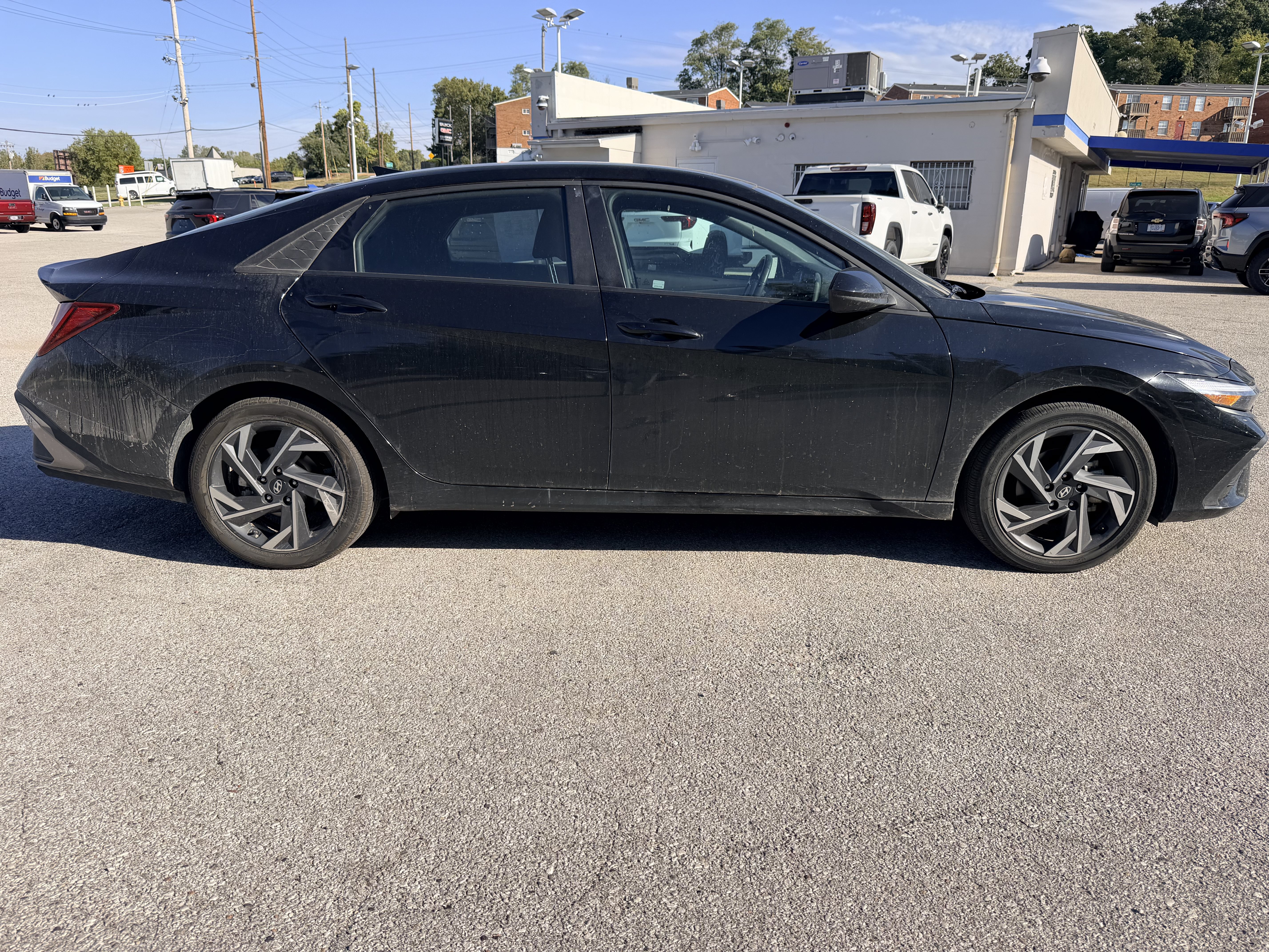 Used 2025 Hyundai Elantra SEL FWD image 8