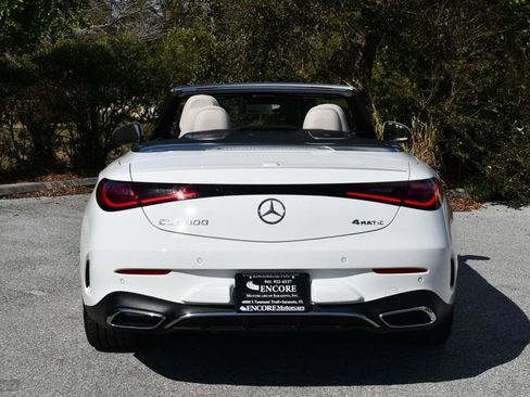 Used 2025 Mercedes-Benz CLE 300 4MATIC Cabriolet image 40