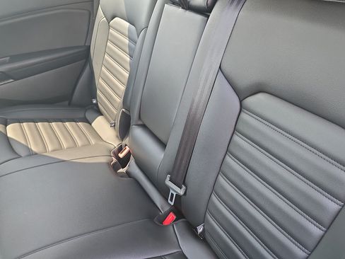 Used 2021 Ford Edge SEL w/ Convenience Package AWD/4WD image 10