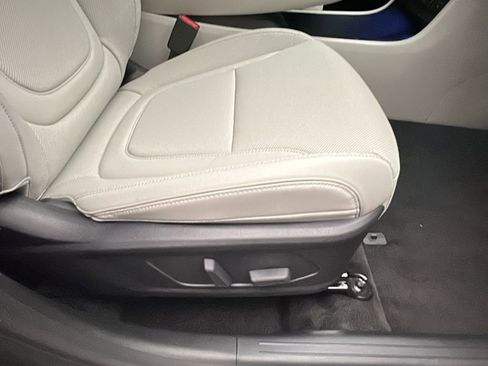 New 2026 Hyundai Tucson Limited AWD/4WD image 18