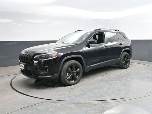 Used 2021 Jeep Cherokee Latitude Plus AWD/4WD image 5