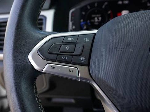 Used 2022 Volkswagen Atlas SE FWD image 24