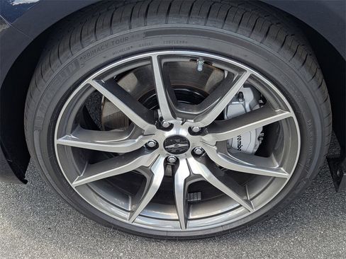 Used 2026 Genesis G70 2.5T Prestige image 11