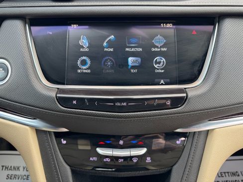 Used 2017 Cadillac XT5 Luxury AWD/4WD image 22