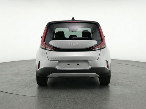 Used 2025 Kia Soul LX w/ LX Technology Package FWD image 7