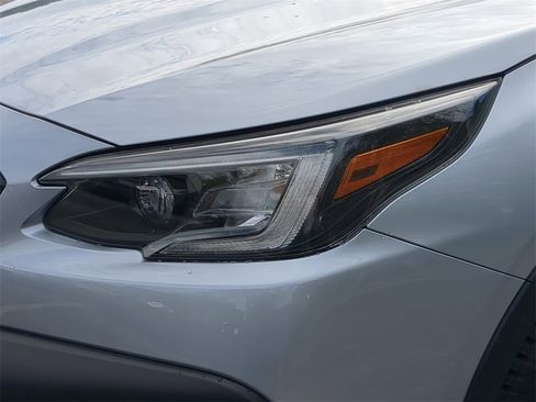 Certified 2021 Subaru Outback Onyx Edition XT w/ Popular Package #2 image 7