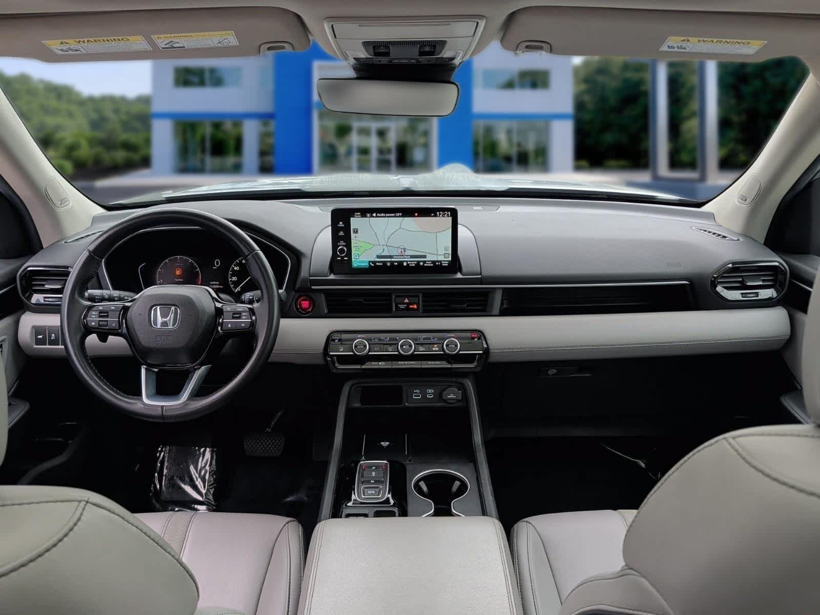 Used 2025 Honda Pilot Touring image 32