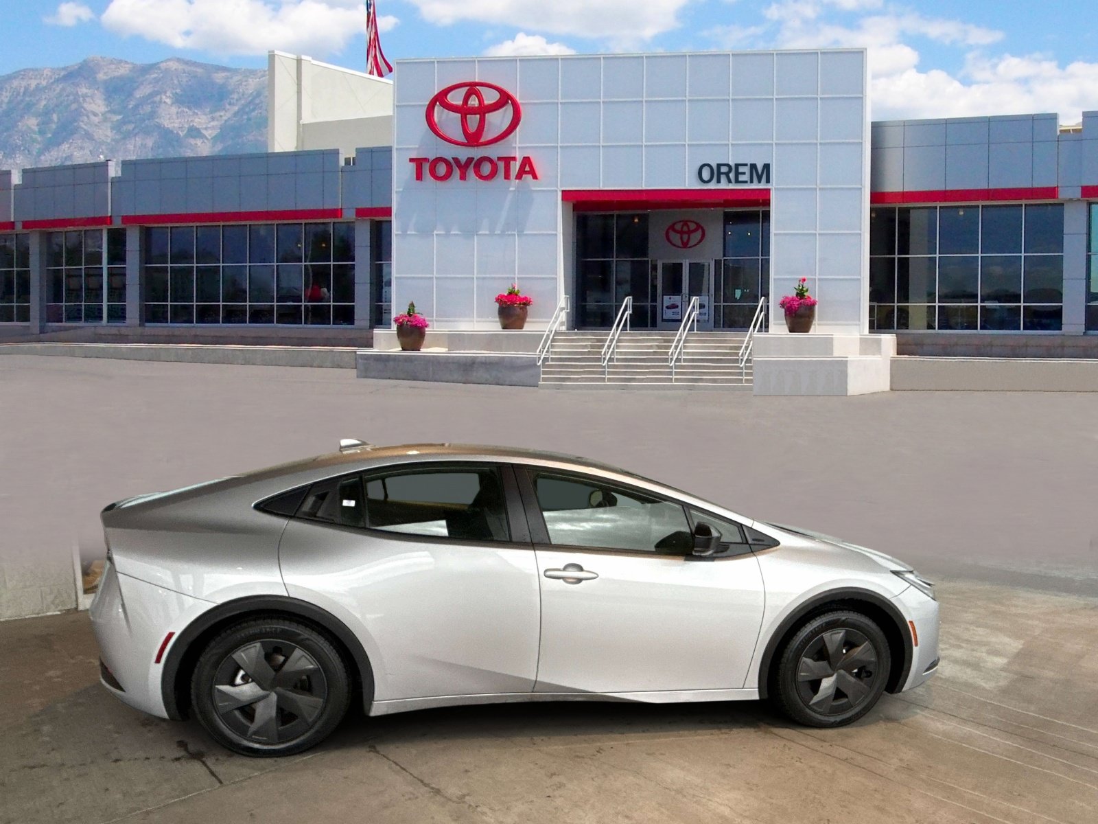 Used 2025 Toyota Prius LE FWD image 3