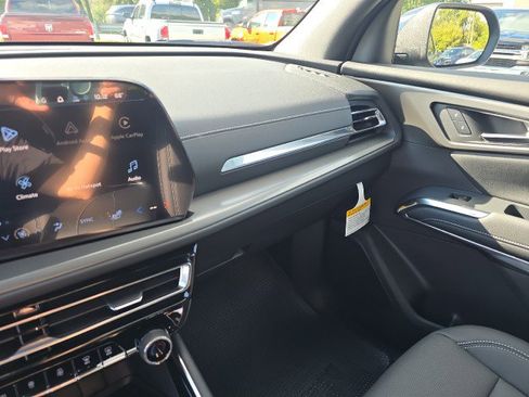 New 2026 Chevrolet Traverse LT image 36