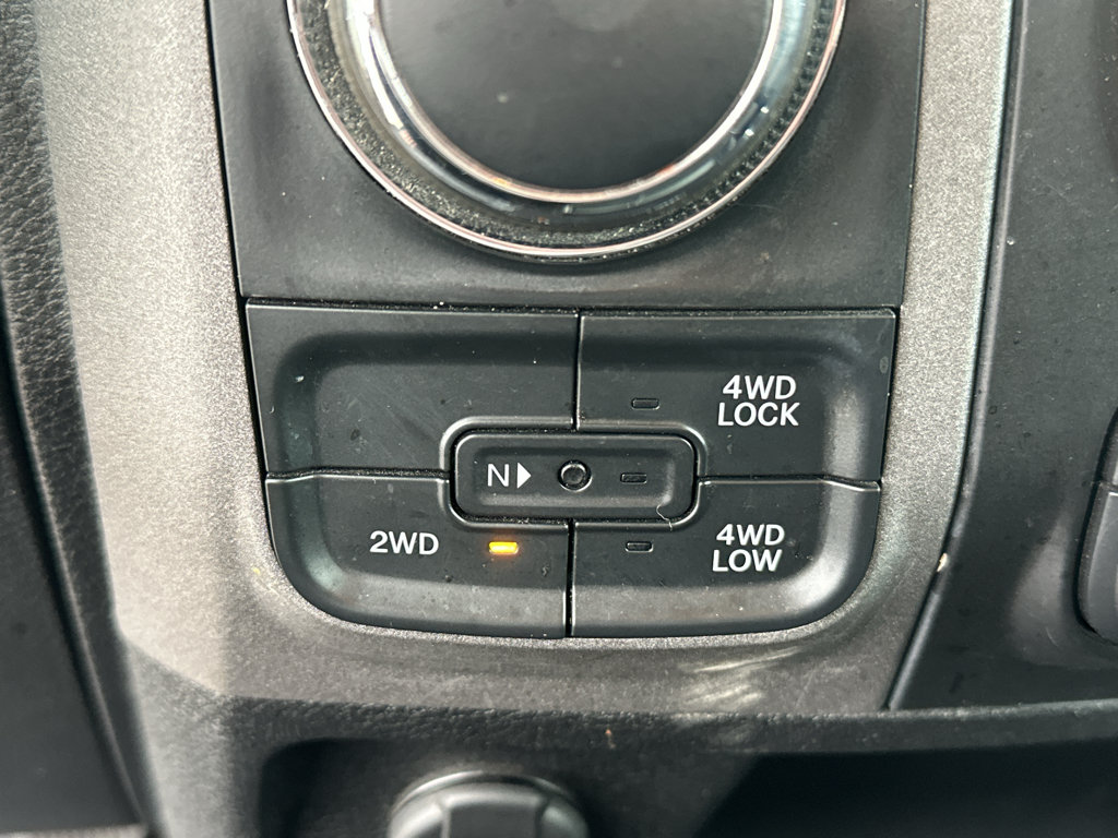 Used 2020 RAM 1500 Express w/ Wheel & Sound Group AWD/4WD image 27