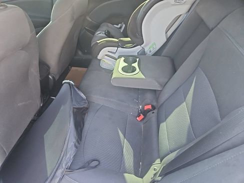 Used 2019 Chevrolet Cruze LT FWD image 3