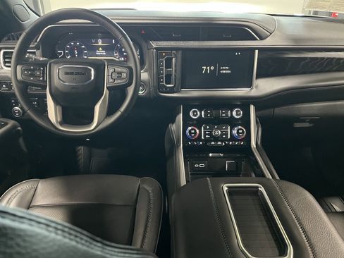 Certified 2024 GMC Yukon XL Denali w/ Max Trailering Package AWD/4WD image 11