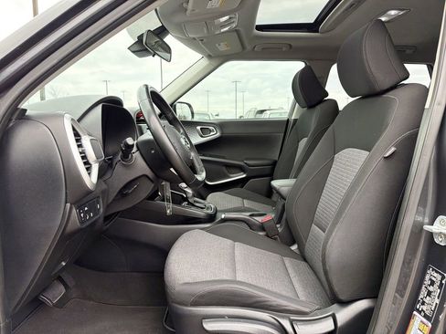 Used 2021 Kia Soul GT-Line image 11