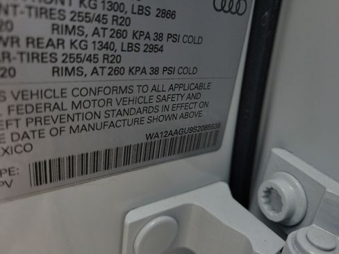 Used 2025 Audi Q5 Premium Plus w/ Premium Plus AWD/4WD image 34