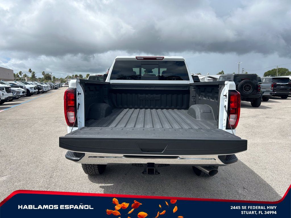 Used 2026 GMC Sierra 2500 SLE w/ SLE Value Package; AWD/4WD image 16