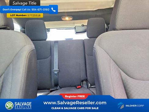 Used 2014 Jeep Wrangler Unlimited Sport w/ Connectivity Group AWD/4WD image 13