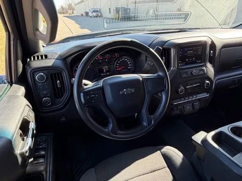 Used 2020 Chevrolet Silverado 1500 Custom Trail Boss w/ Custom Convenience Package image 22