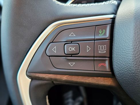 New 2026 Jeep Grand Cherokee Altitude image 15