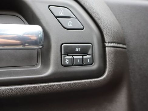 Used 2023 Chevrolet Silverado 2500 LTZ w/ LTZ Convenience Package AWD/4WD image 14