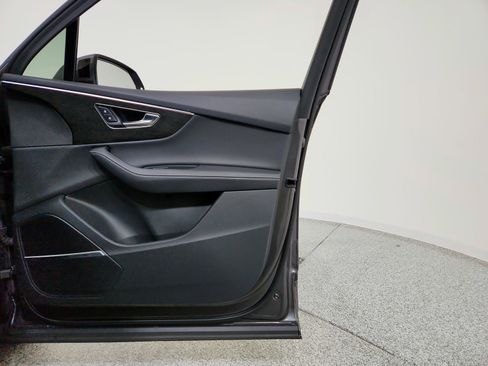 Used 2025 Audi Q7 2.0T Premium Plus image 19