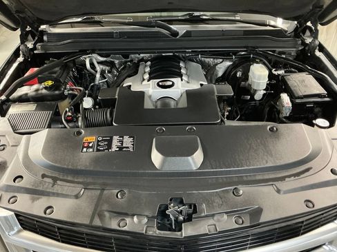 Used 2015 Cadillac Escalade Luxury AWD/4WD image 10