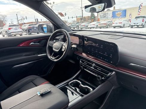 New 2026 Chevrolet Traverse RS image 38