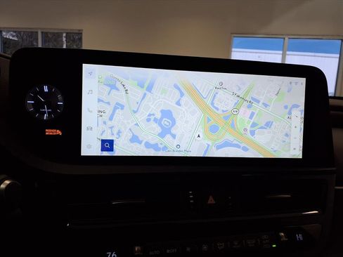 Used 2024 Lexus ES 300h Ultra Luxury w/ Accessory Package (Z2) image 25