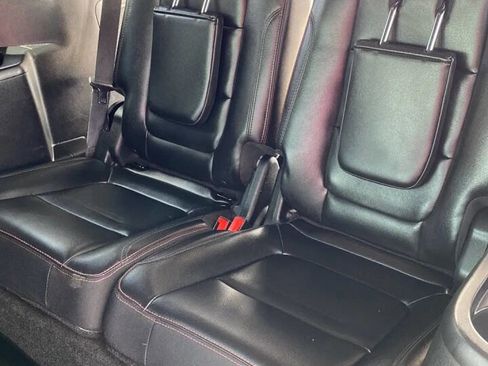 Used 2017 Ford Explorer Sport image 27