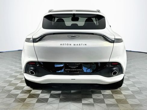 Used 2023 Aston Martin DBX AWD/4WD image 16