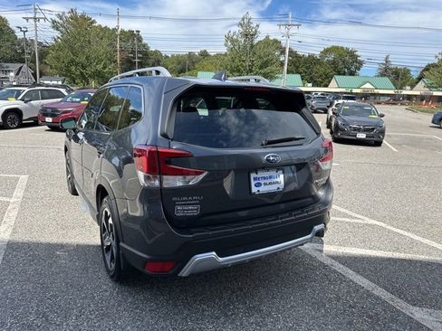 Used 2022 Subaru Forester Touring image 5