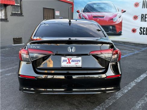Used 2024 Honda Civic EX image 5