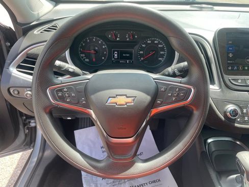 Used 2024 Chevrolet Malibu LT FWD image 24