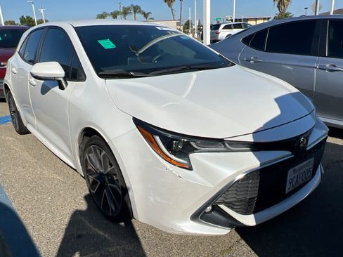 Used 2022 Toyota Corolla XSE FWD image 3
