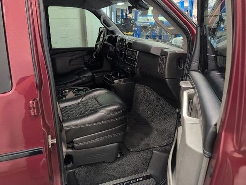 Used 2021 Chevrolet Express 2500 LS w/ Enhanced Convenience Package RWD image 24