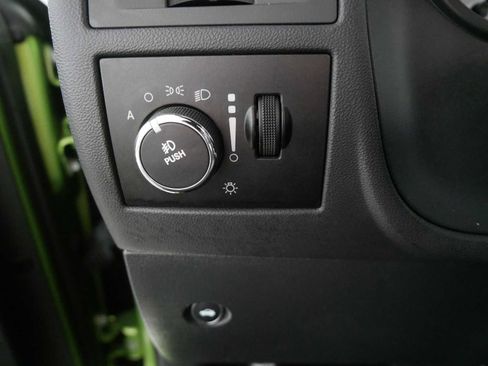 Used 2011 Dodge Challenger SRT8 w/ Green w/Envy Group image 26