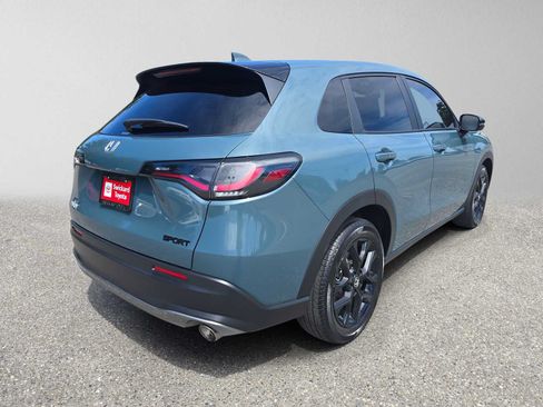Used 2024 Honda HR-V Sport image 3