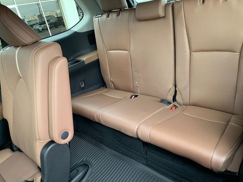 New 2026 Toyota Grand Highlander Platinum image 17