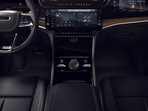 New 2026 Jeep Grand Cherokee L Summit AWD/4WD image 5