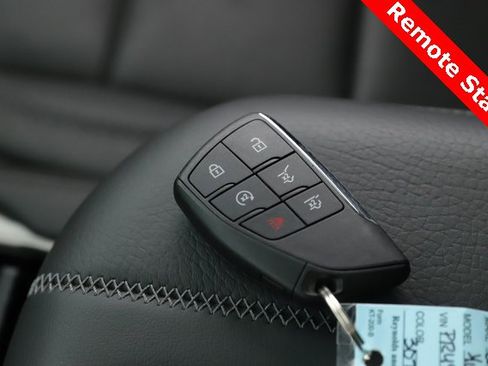 Used 2025 GMC Yukon Denali image 3