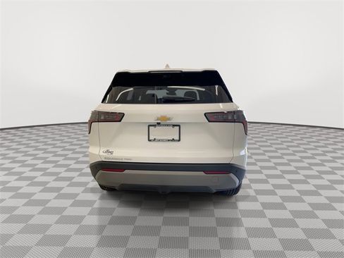 New 2026 Chevrolet Equinox LT w/ Convenience Package II image 10