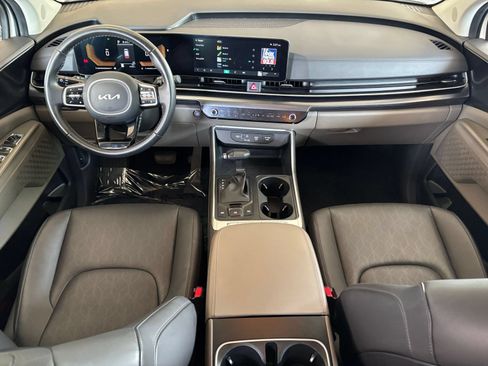 Used 2026 Kia Carnival FWD image 36