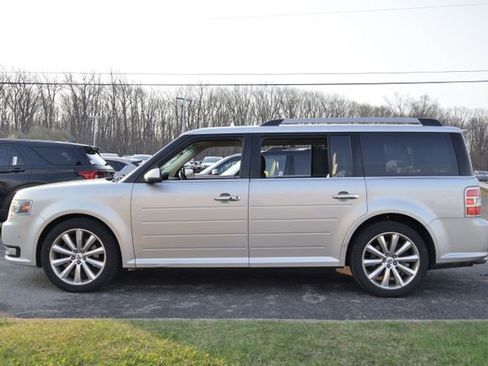 Used 2019 Ford Flex Limited w/ Equipment Group 303A image 9
