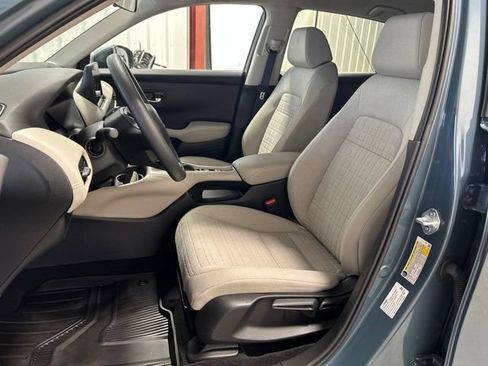 Certified 2026 Honda HR-V LX image 15