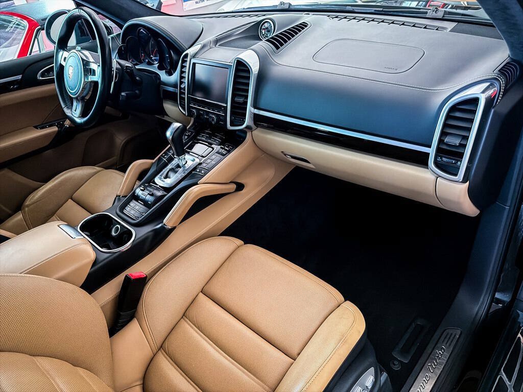 Used 2014 Porsche Cayenne AWD/4WD image 27