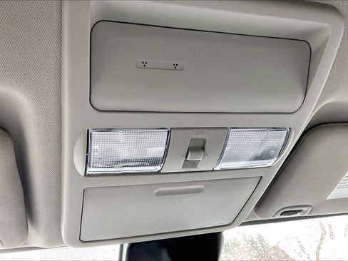 Certified 2024 Nissan Frontier SV w/ Hardbody Edition image 34